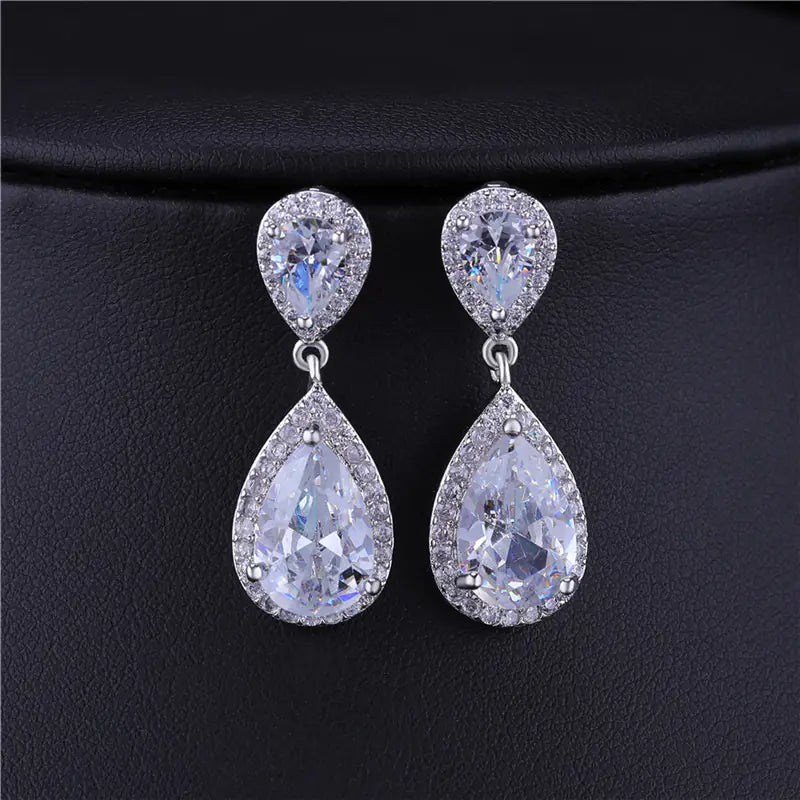 Classic Jewelry Set: Teardrop Earrings & Necklace